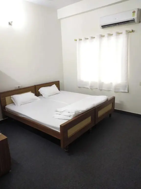 Патна: Living Studio