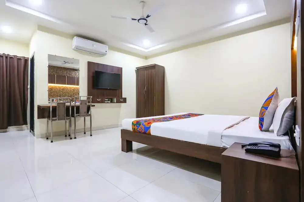 Дург: Fabhotel Heritage I