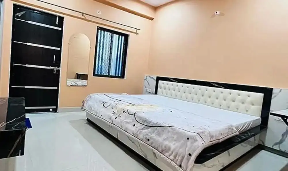 Файзабад: Fabhotel New Raghukul Loung