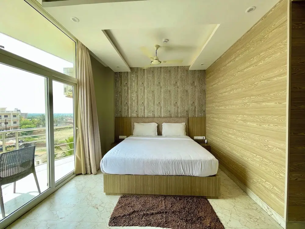 Пури: TBS Sea View - Full AC- Pool & Breakfast