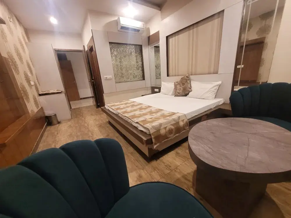 Rohtak: The Aura Grand