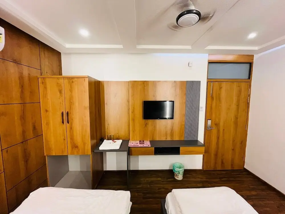 Пратапгарх: Hotel Satyam Inn