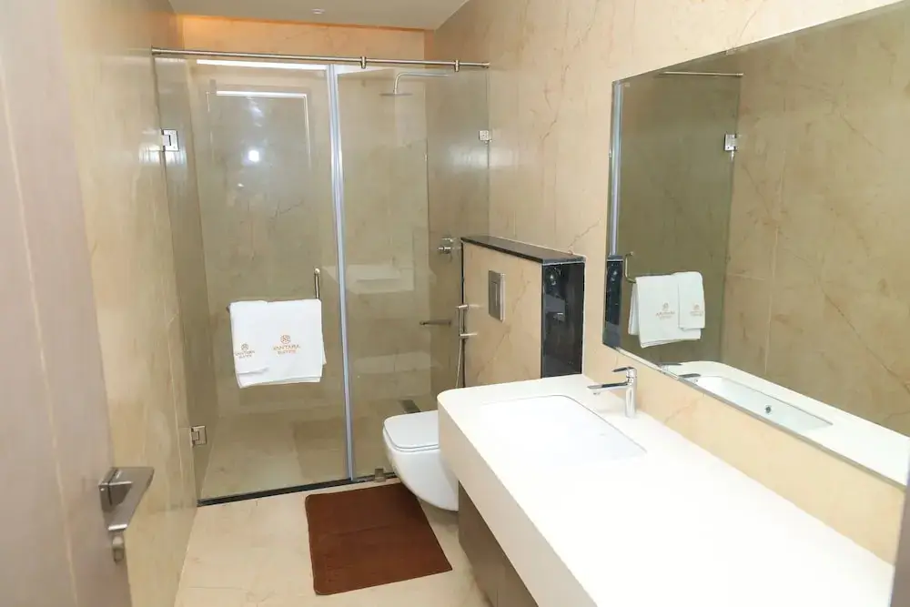 Веллор: Vantara Suites