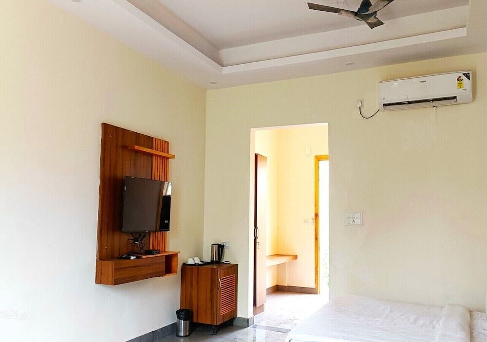 Наинитал: Kudrat Resort and Suites Jim Corbett