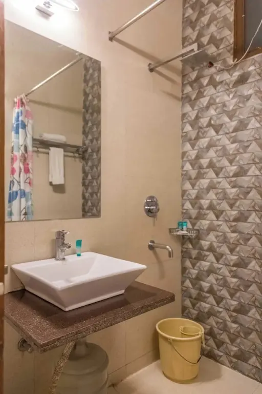 Нью-Дели: Room in B&B - Hauz Khas 3 Rooms BnB