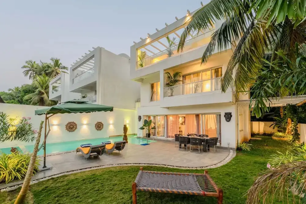 Legacy by Hireavilla -5br w Private Pool in Siolim — фото 1