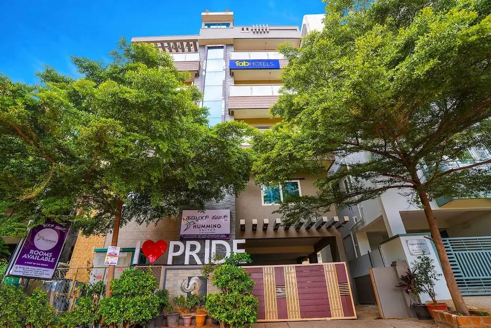 Fabhotel Humming Suites — фото 1