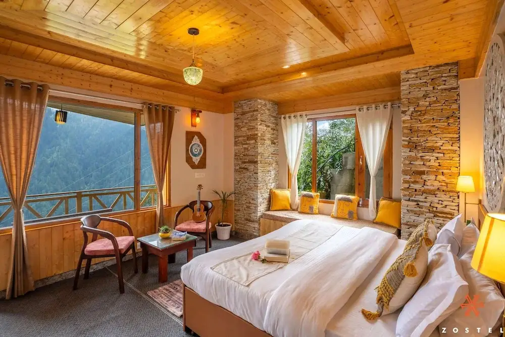 Банджар: Zostel Shoja - Jibhi