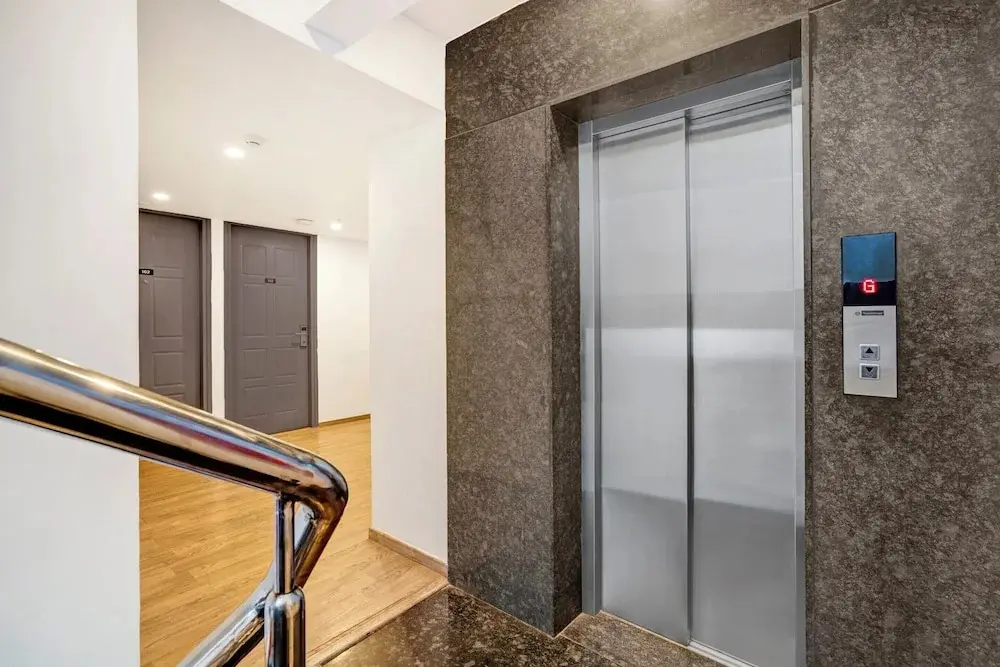 Нью-Дели: Hotel Woodland Suites Near Delhi Airport