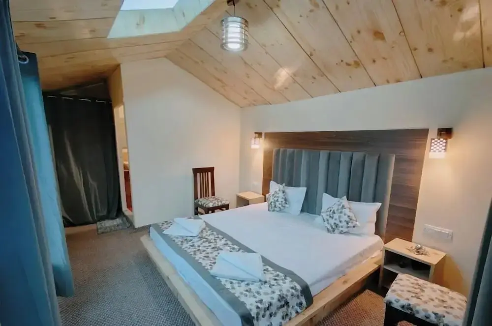 Спангмик: The Grand Lodge Pangong