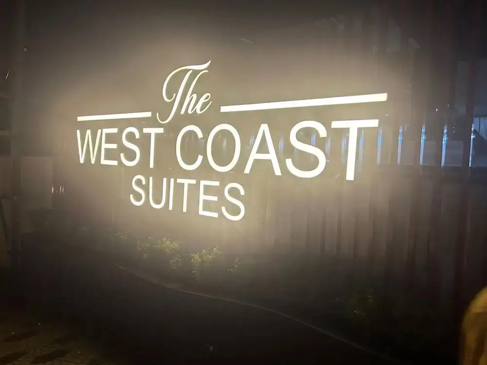 Hotel The West Coast — фото 1
