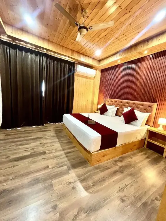 Казаули: The Walnut Homestay Kasauli PerfectStay
