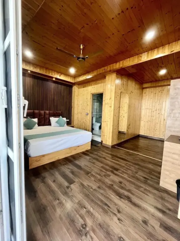 Казаули: The Walnut Homestay Kasauli PerfectStay