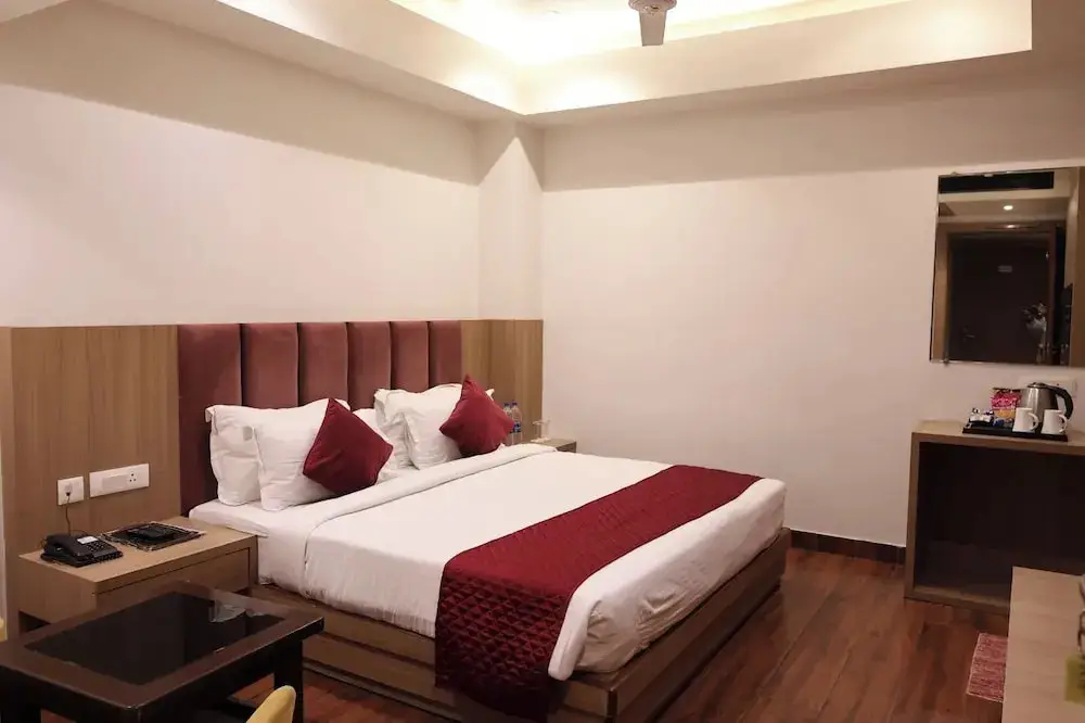 Канпур: Hotel Priydarshan