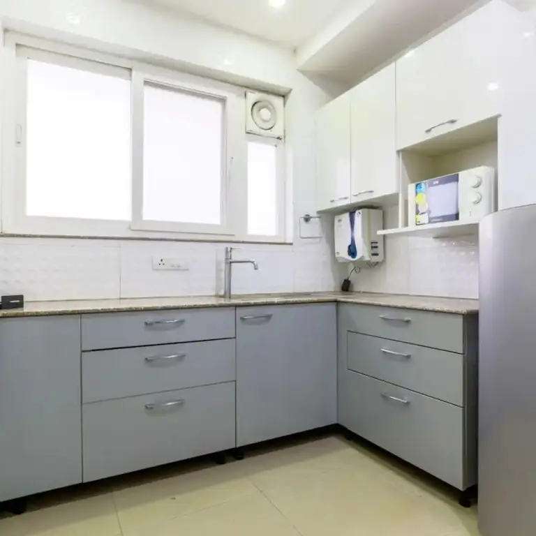 Гуруграм: Parfait Street 2bhk Service Apartment Near Fortis