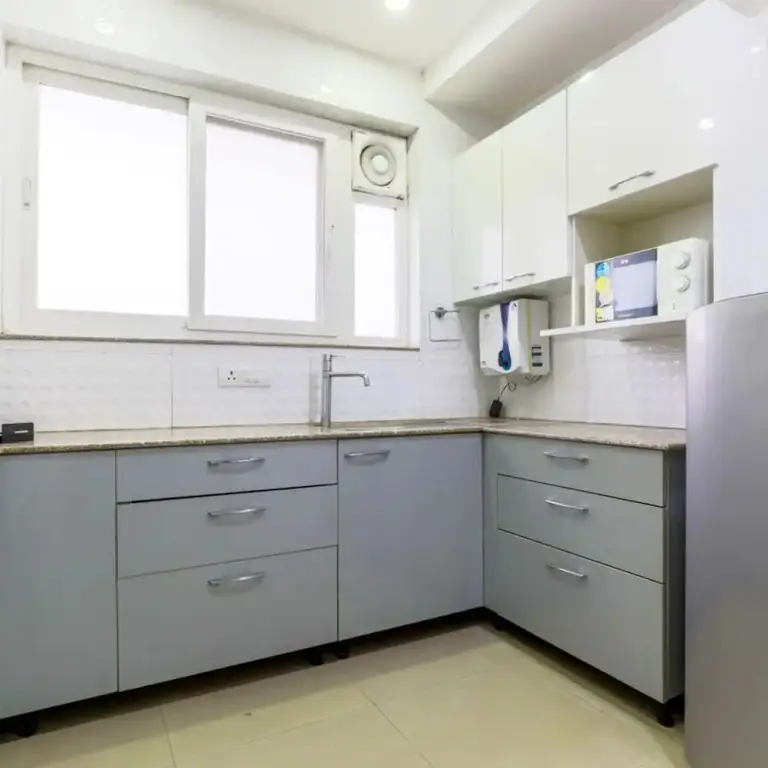 Гуруграм: Parfait Street 2bhk Service Apartment Near Fortis