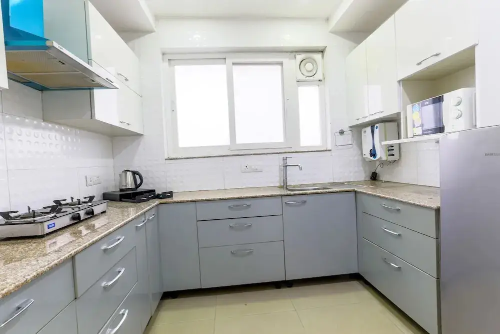 Гуруграм: Parfait Street 2bhk Service Apartment Near Fortis