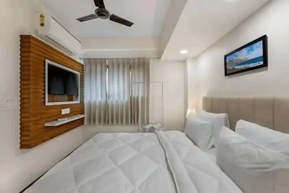Гуруграм: Tranquil Studio Apartment