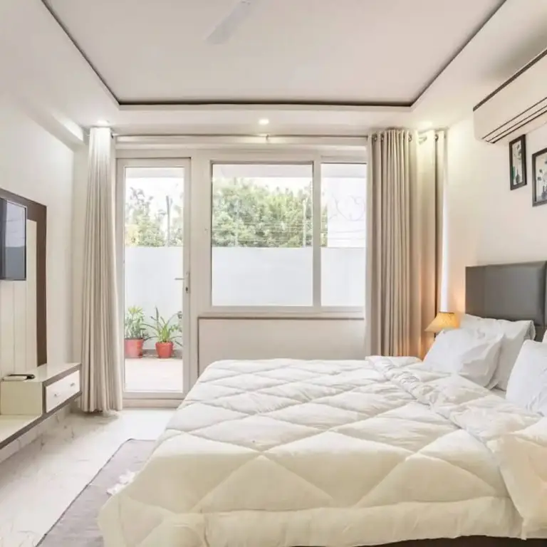 Гуруграм: Medical Friendly 2 BR Near Fortis Parfait Street