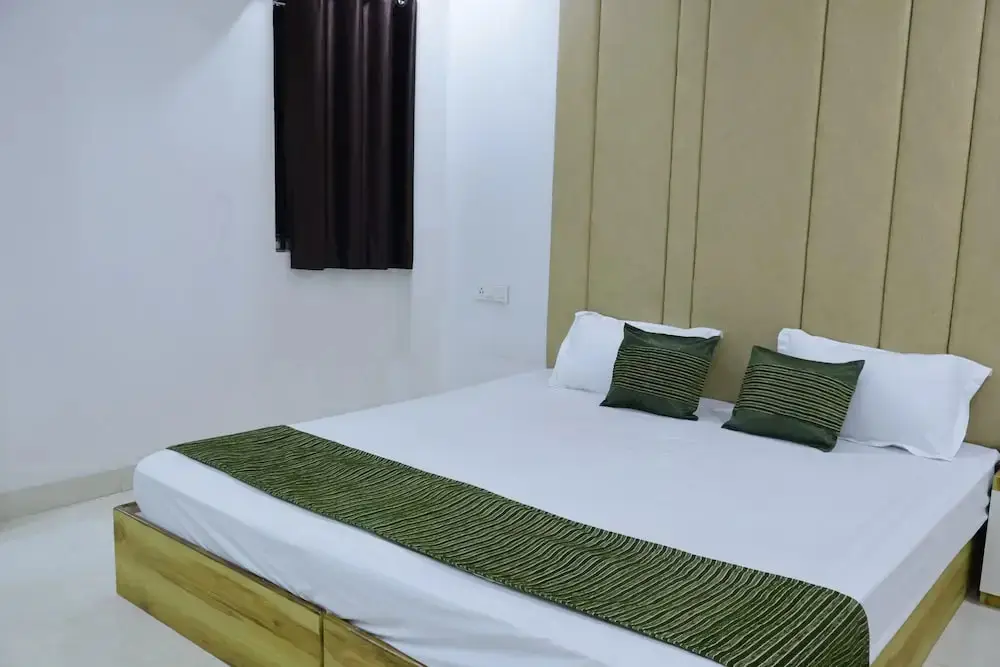 Бхопал: Hotel Krishna Pride
