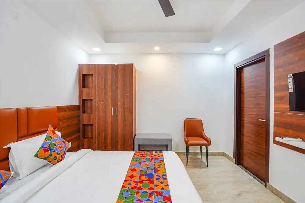 Газиабад: Fabhotel Amayra Inn