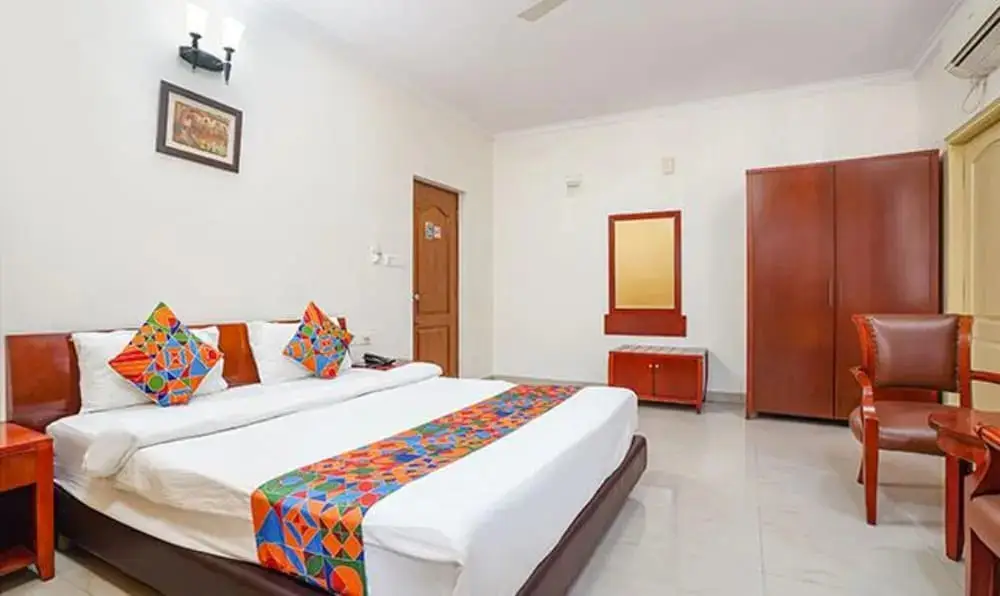 Бангалор: Fabhotel The Kings Suites