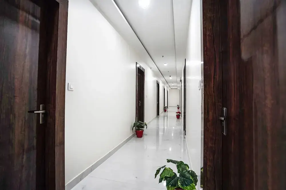 Матхура: Fabhotel Kyshna Inn