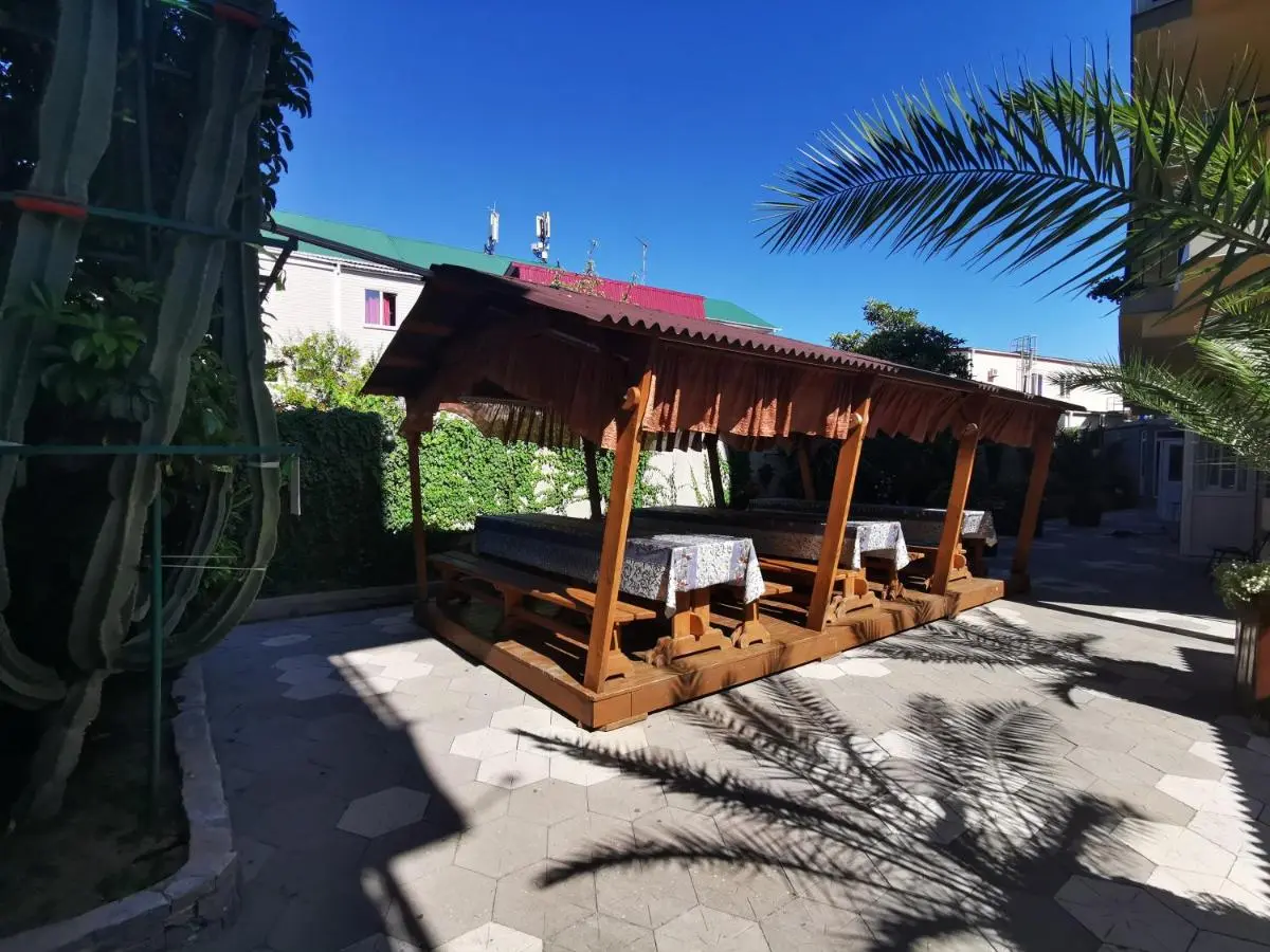 Красная Поляна: Guest House Daniel