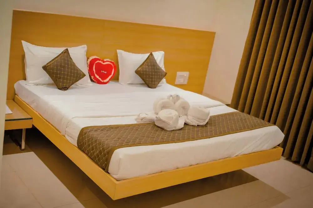 Bilaspur: Hotel Royal Celebration