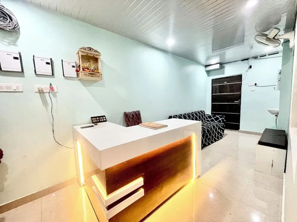 Варанаси: Hotel DEV VILLA GUEST HOUSE - VARANASI