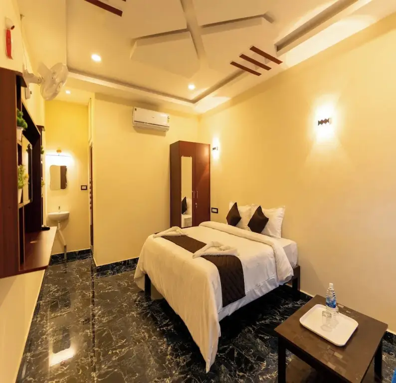 Калапет: Auro Beach Resort
