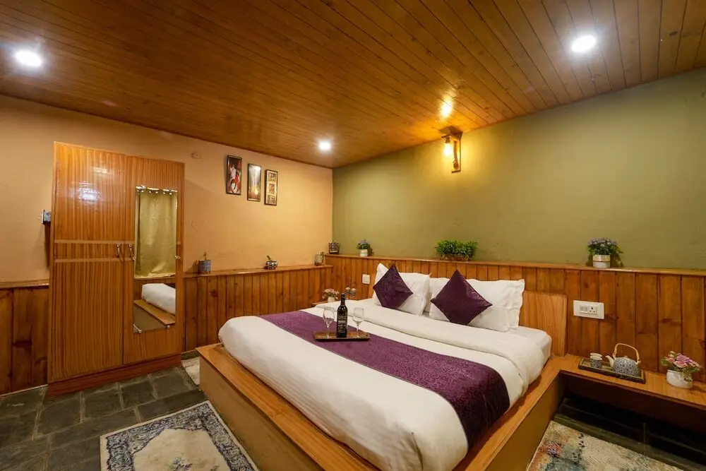 Дармсала: Dharamshala Village Resort