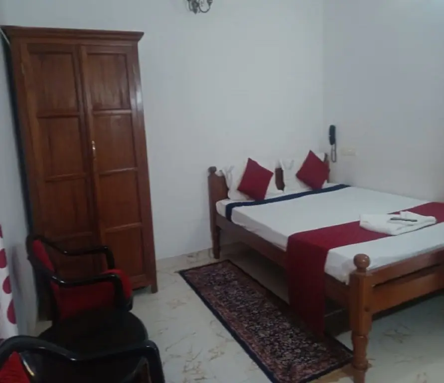 Пудучерри: Meha Breeze Bay View Family Guest House.
