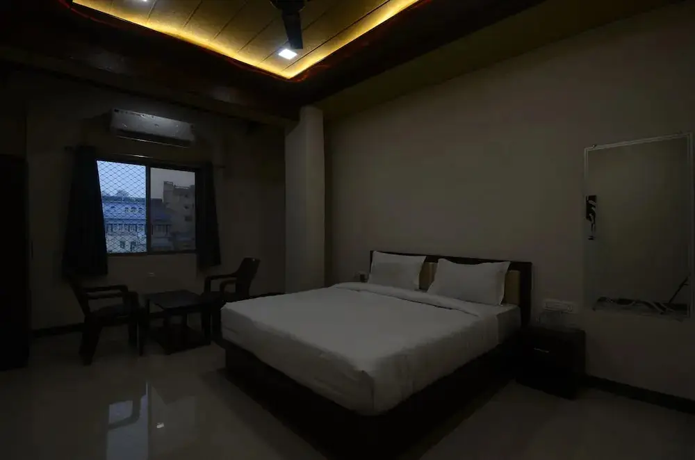 Натхдвара: Hotel Sundar Vilas - 100 Meters from Shrinathji Temple.