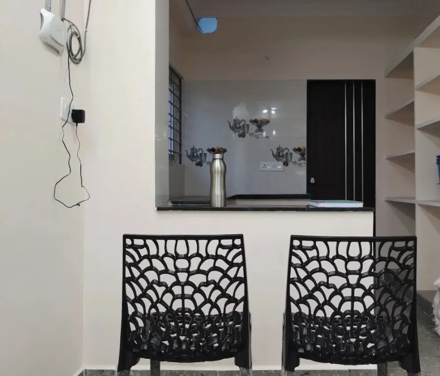 Висакхапатнам: Aariv Home Stay