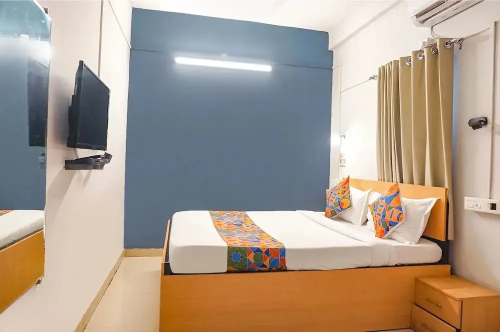 Пуна: Fabhotel Silver Key I