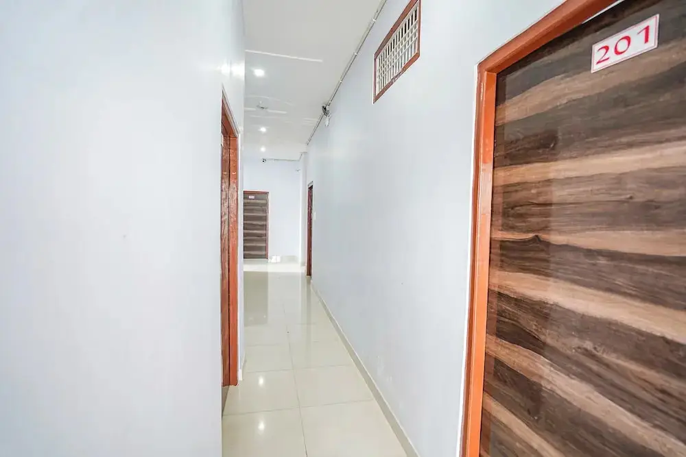 Файзабад: Fabhotel Shristi Homestay