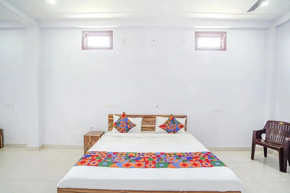Файзабад: Fabhotel Shristi Homestay