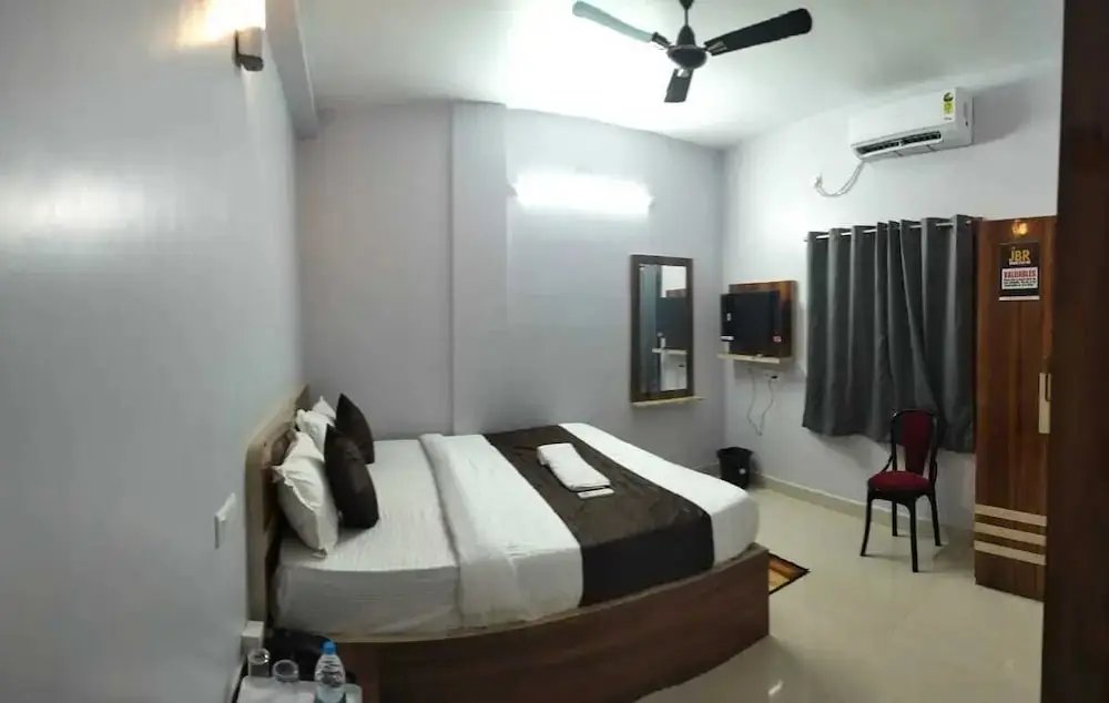 Бхубанешвар: Jbr Stay Inn