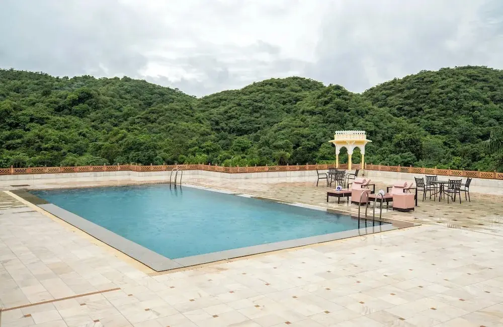 Удаипур: Traavista Surya Mahal Resort & Spa