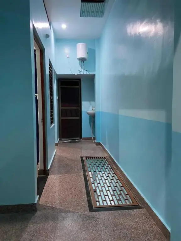 Варанаси: Dhanwantri Niwas Guest House By GRB