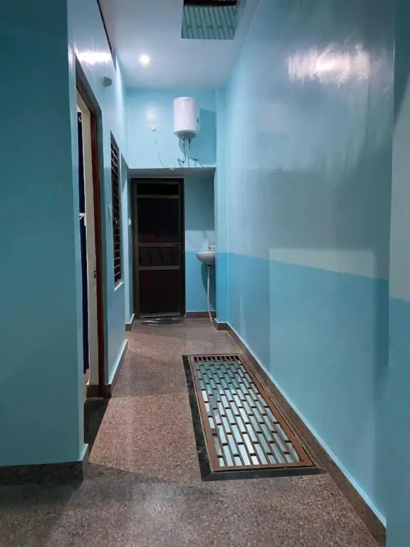 Варанаси: Dhanwantri Niwas Guest House By GRB