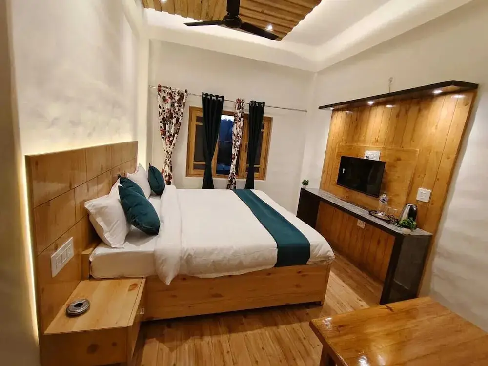 Сукха: Hotel Karan's Inn