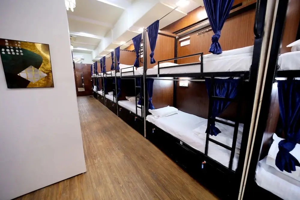 Мумбаи: Nest Stays Hostel