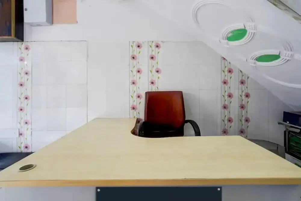 Газиабад: Zoom Hotel