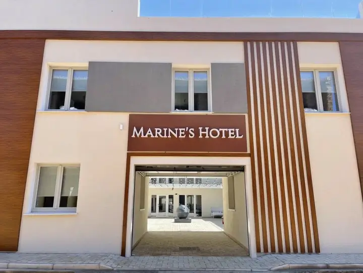 Заозерное: Отель Marine*s Hotel
