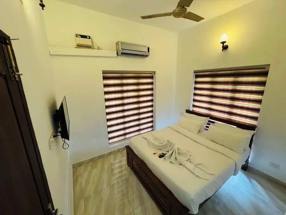 Кумараком: Coconut Creek Homestay