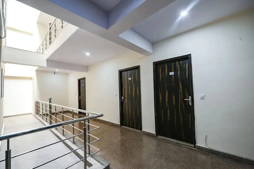 Нью-Дели: FabHotel The Yashobhumi