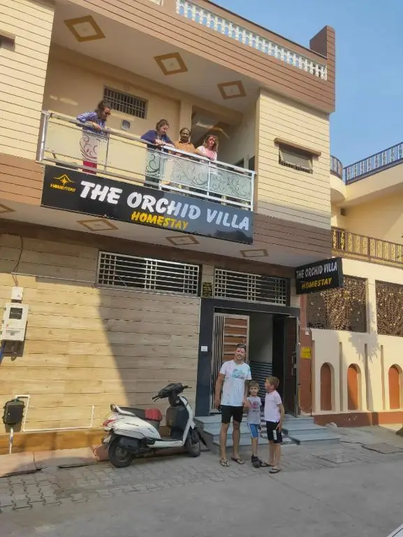 Агра: The Orchid Villa