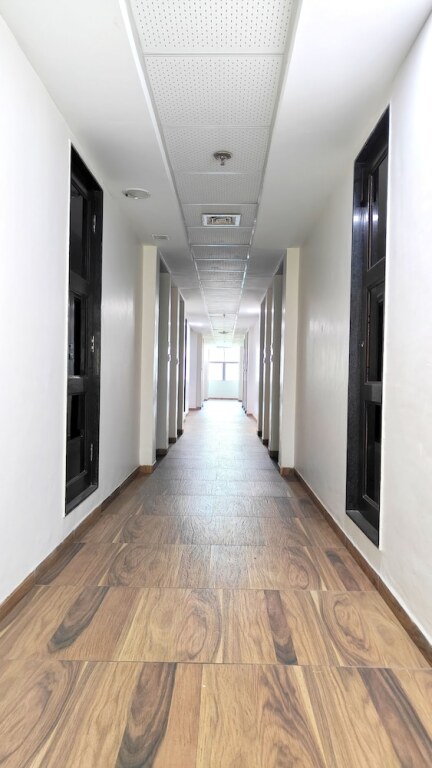 Ананд: The Sky Imperial Hotel The Maison